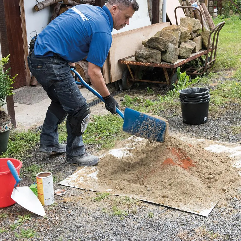 Silverline Solid Forged Trench Shovel 1000mm 783078 - Image 3