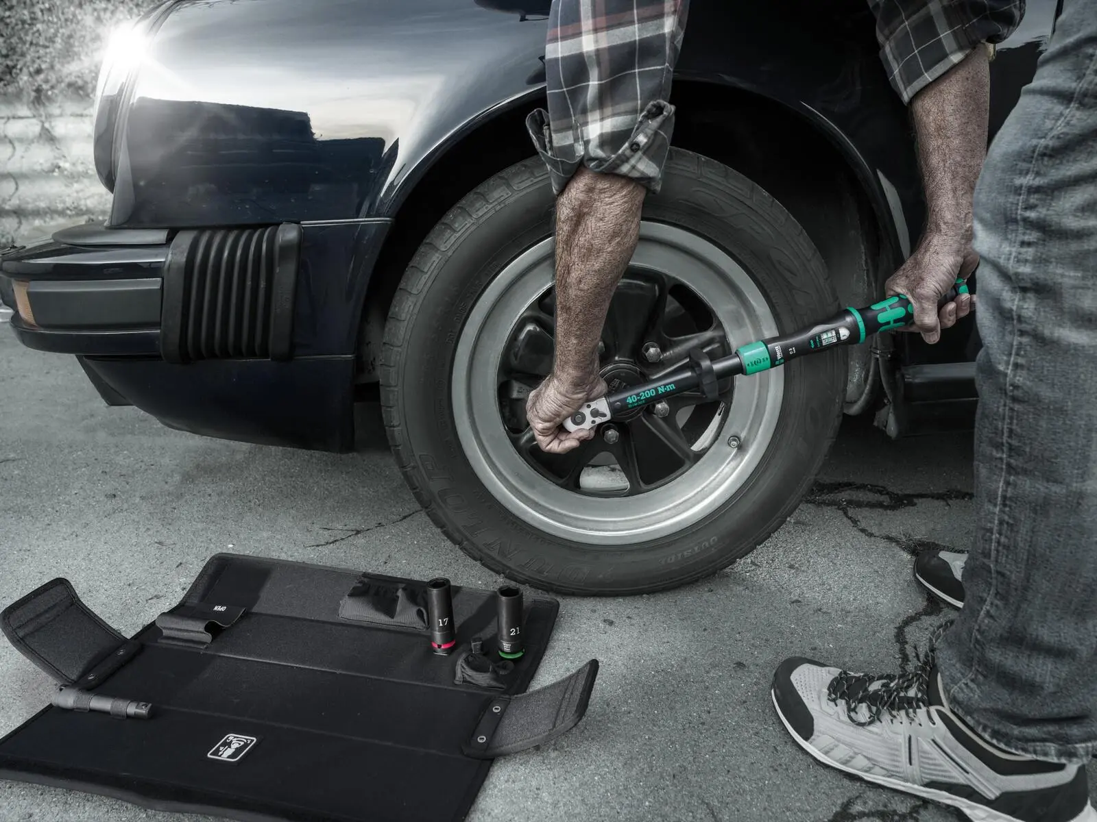 Wera Click Torque Lock C 3 Car Wheel Change Set 1 Reversible Ratchet Torque Wrench 6 Pieces - Image 2