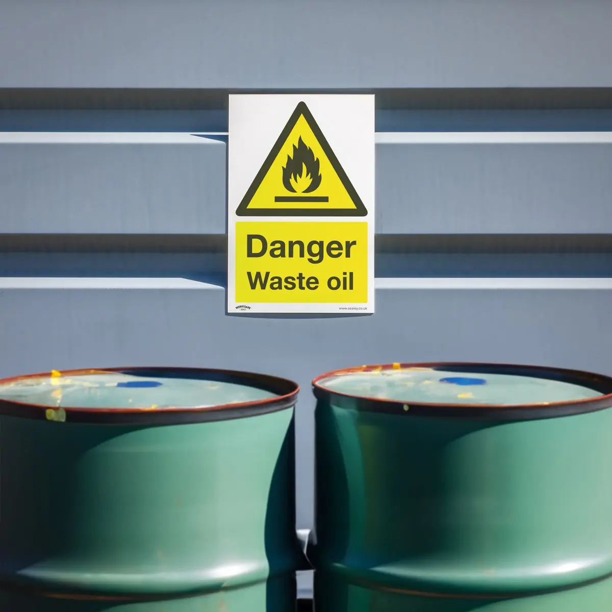 Worksafe by Sealey Danger Waste Oil Safety Sign - Self-Adhesive Vinyl - Image 7