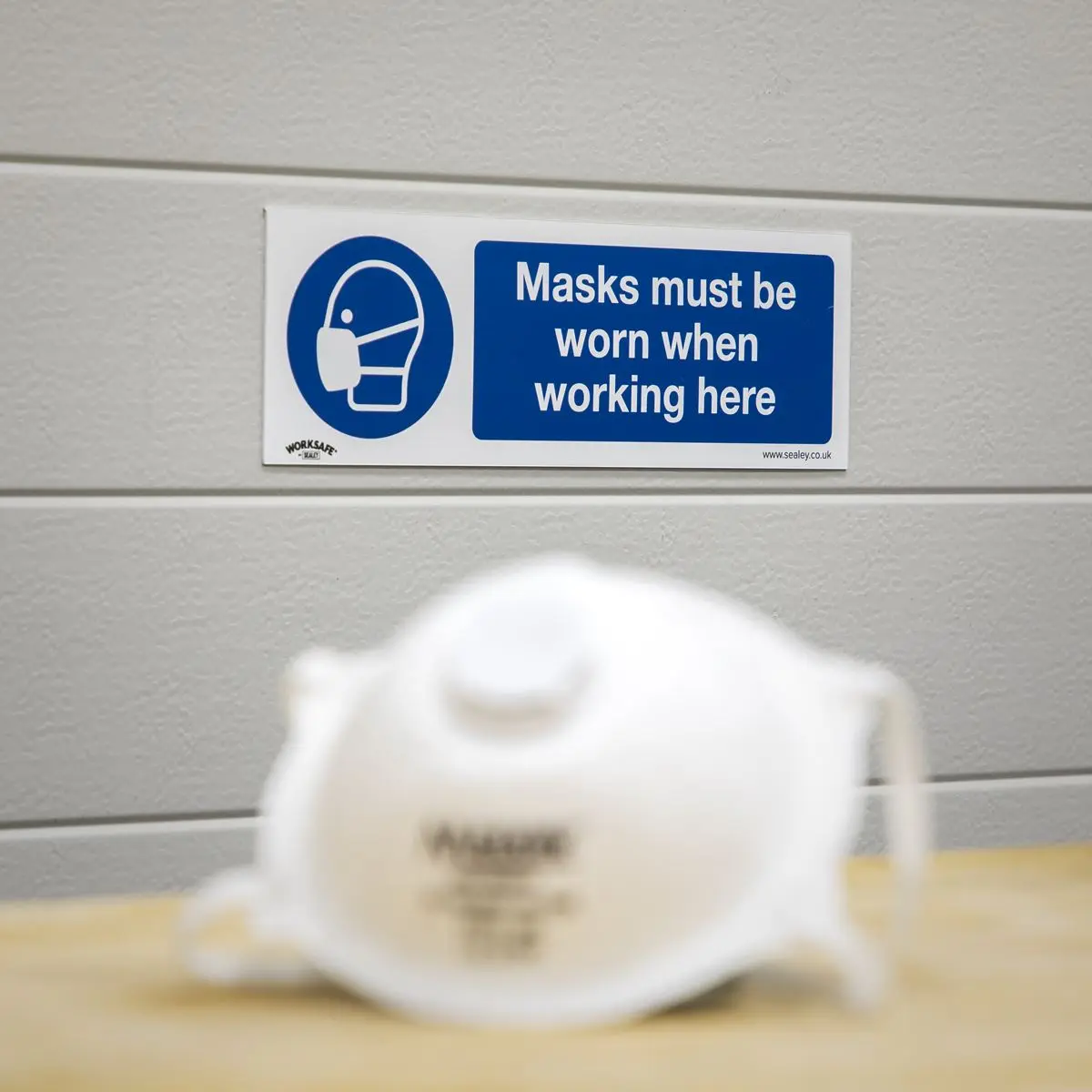 Worksafe by Sealey Mandatory Safety Sign - Masks Must Be Worn - Rigid Plastic - Pack of 10 - Image 4