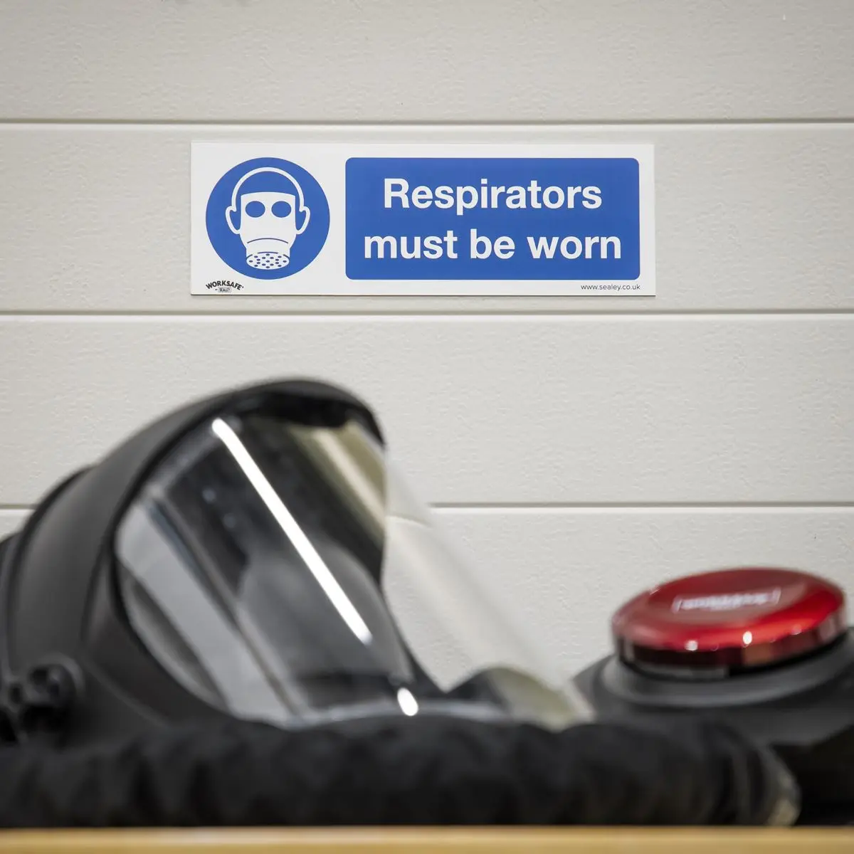 Worksafe by Sealey Mandatory Safety Sign - Respirators Must Be Worn - Rigid Plastic - Pack of 10 - Image 2