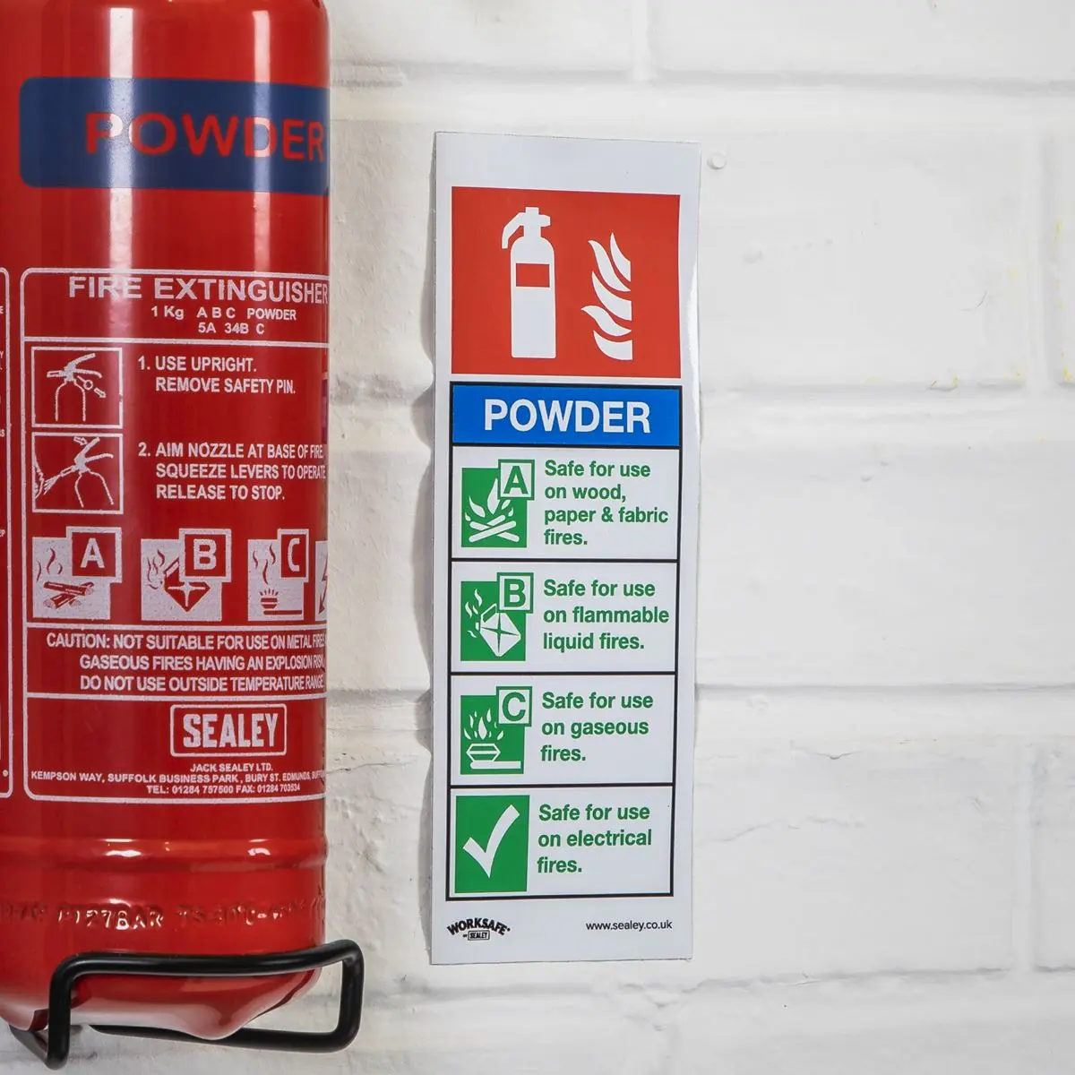 Worksafe by Sealey Safe Conditions Safety Sign - Powder Fire Extinguisher - Self-Adhesive Vinyl - Pack of 10 - Image 7