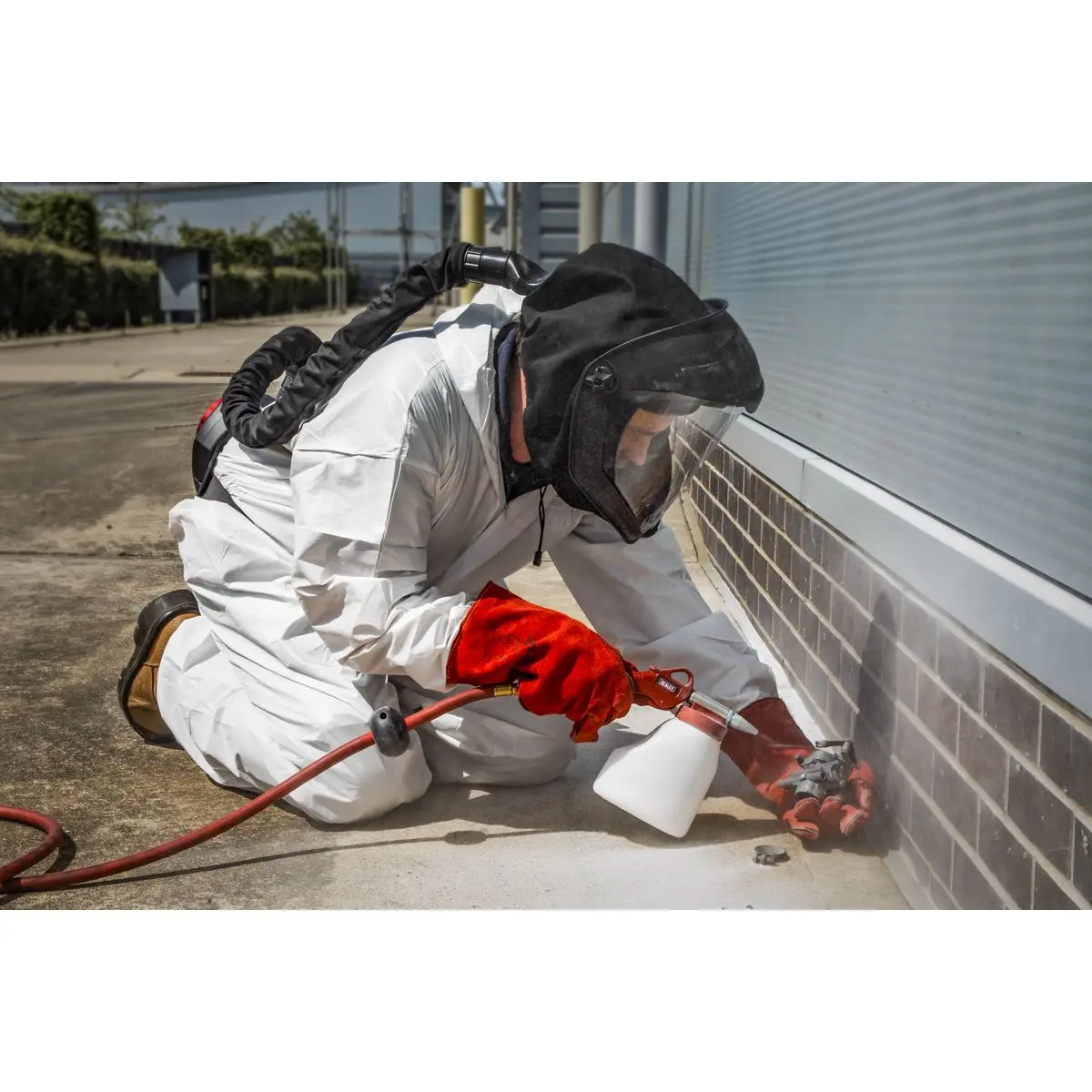 Worksafe by Sealey Type 5/6 Disposable Coverall - Extra-Large - Image 3