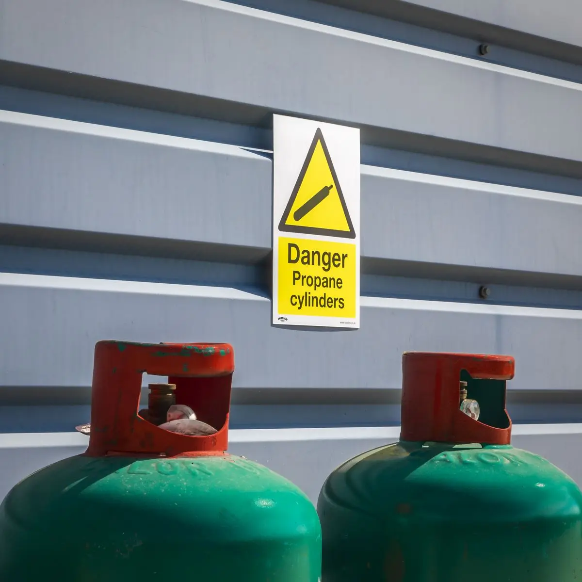 Worksafe by Sealey Warning Safety Sign - Danger Propane Cylinders - Self-Adhesive Vinyl - Image 7
